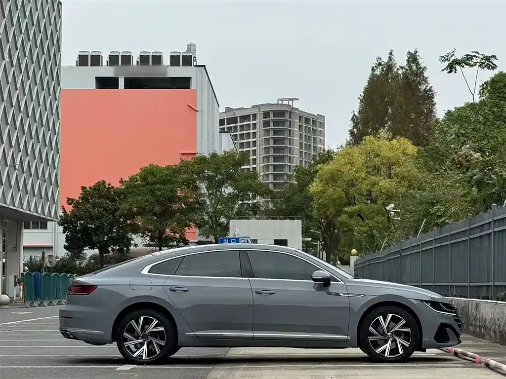 Volkswagen CC 2022 из CN, фото 8