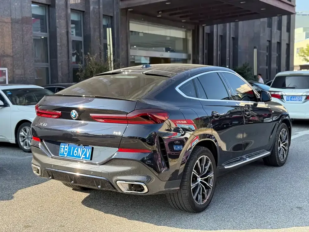 BMW X6 2024 из CN, фото 8