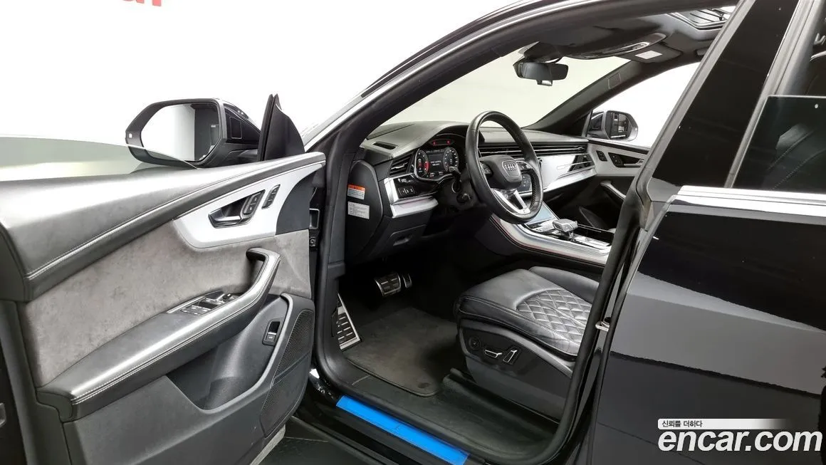 Audi Q8 2021 из KR, фото 10