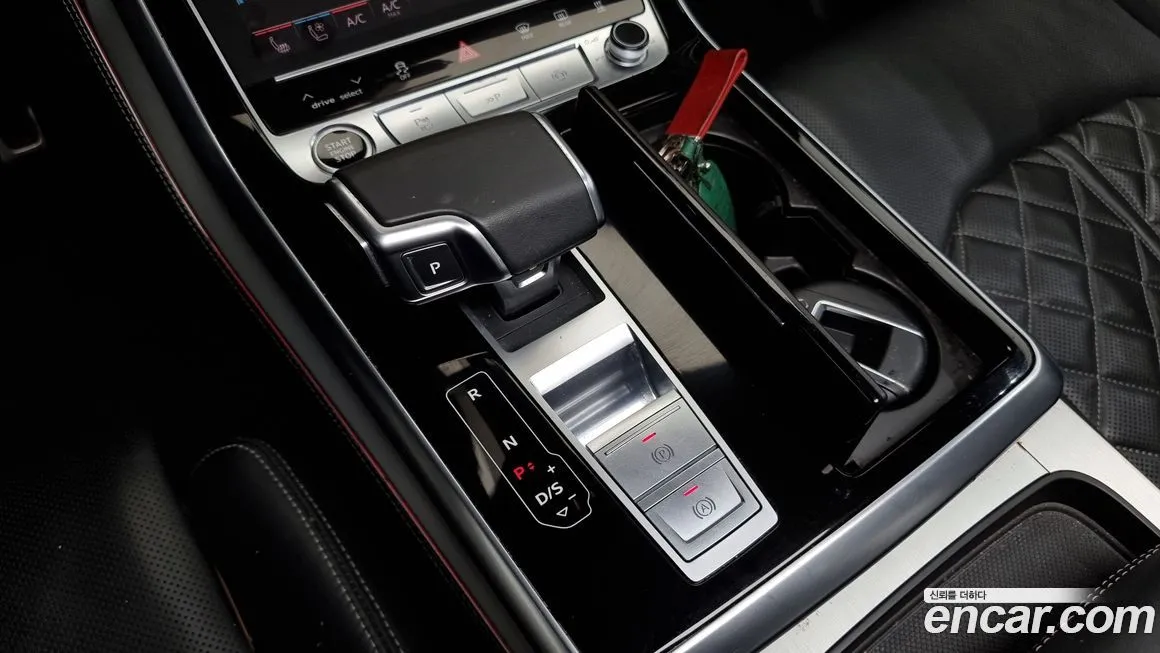 Audi Q8 2021 из KR, фото 9