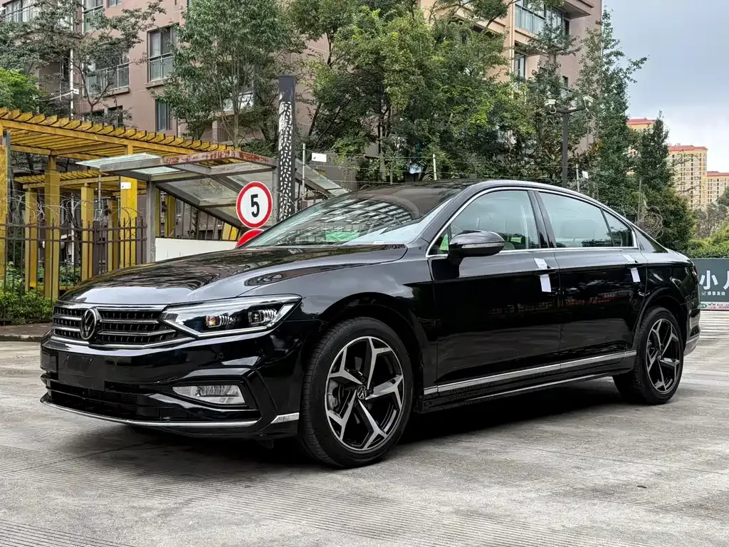 Volkswagen Magotan 2025 из CN, фото 1