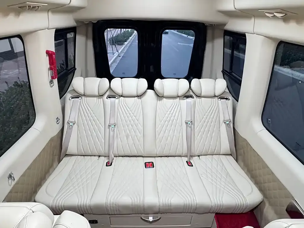 IVECO Ousheng — фото 10