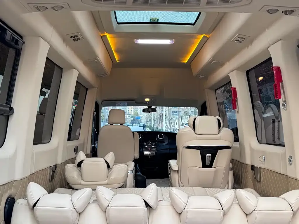 IVECO Ousheng — фото 5