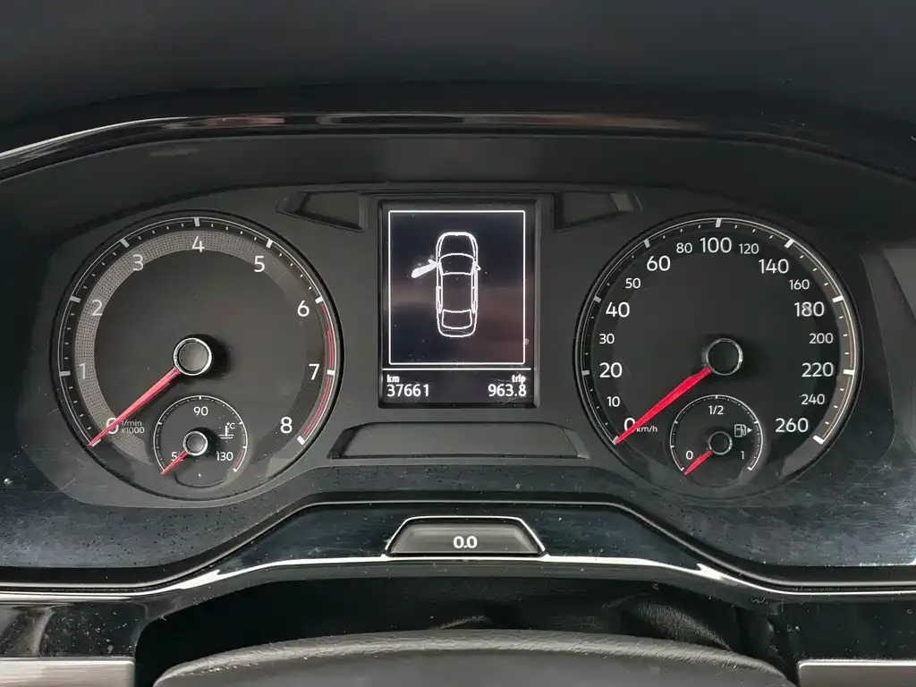Volkswagen Bora 2022 из CN, фото 7