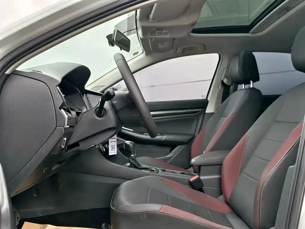 Volkswagen Bora 2022 из CN, фото 8