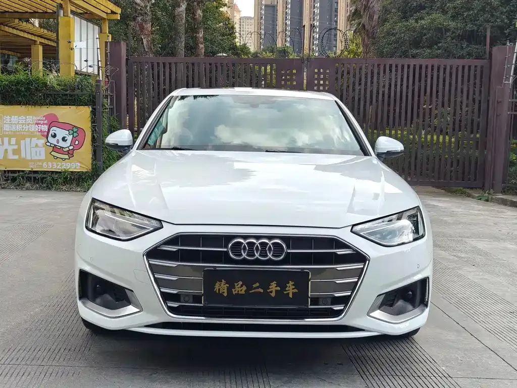 Audi A4L 2021 из CN, фото 2