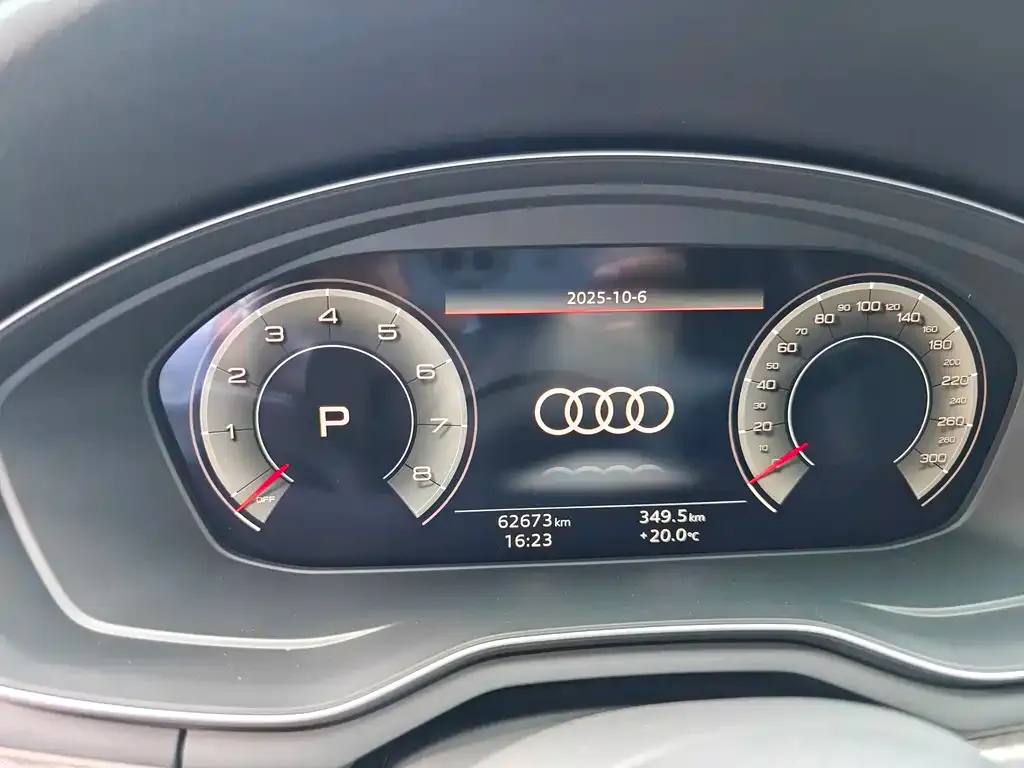 Audi A4L 2021 из CN, фото 6
