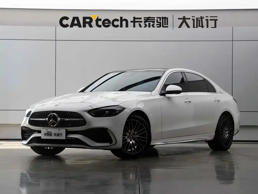 Mercedes-Benz C-Class — фото 1