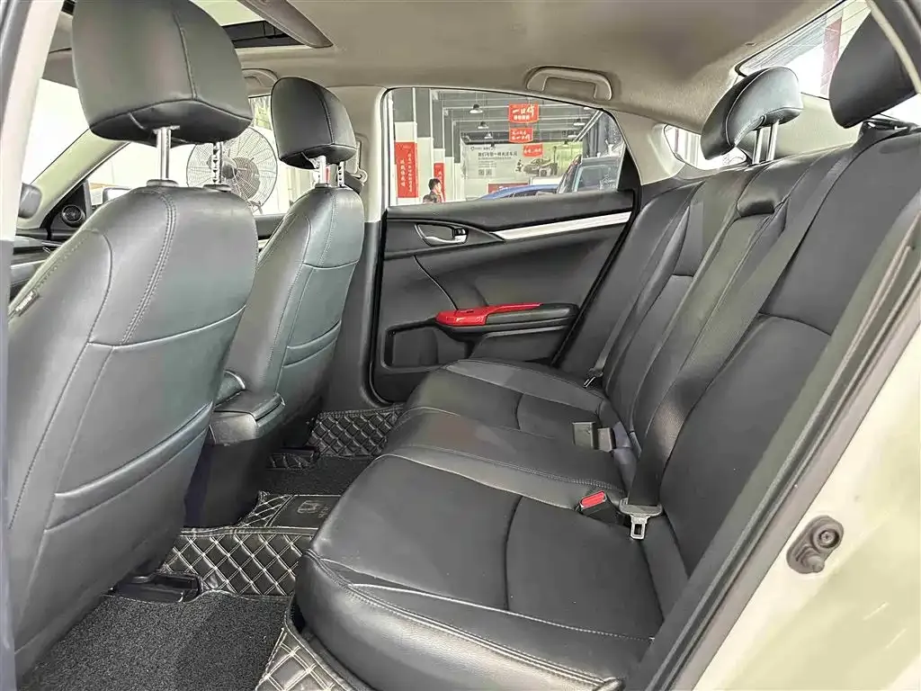Honda Civic — фото 5
