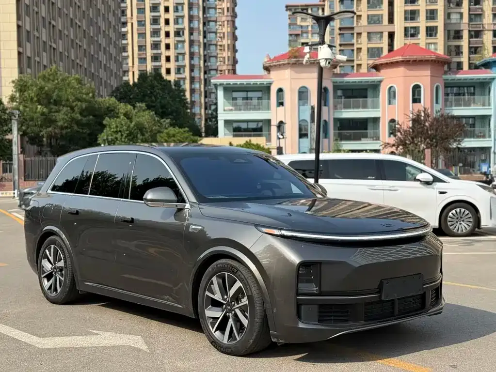 Li Auto L8 2024 из CN, фото 2