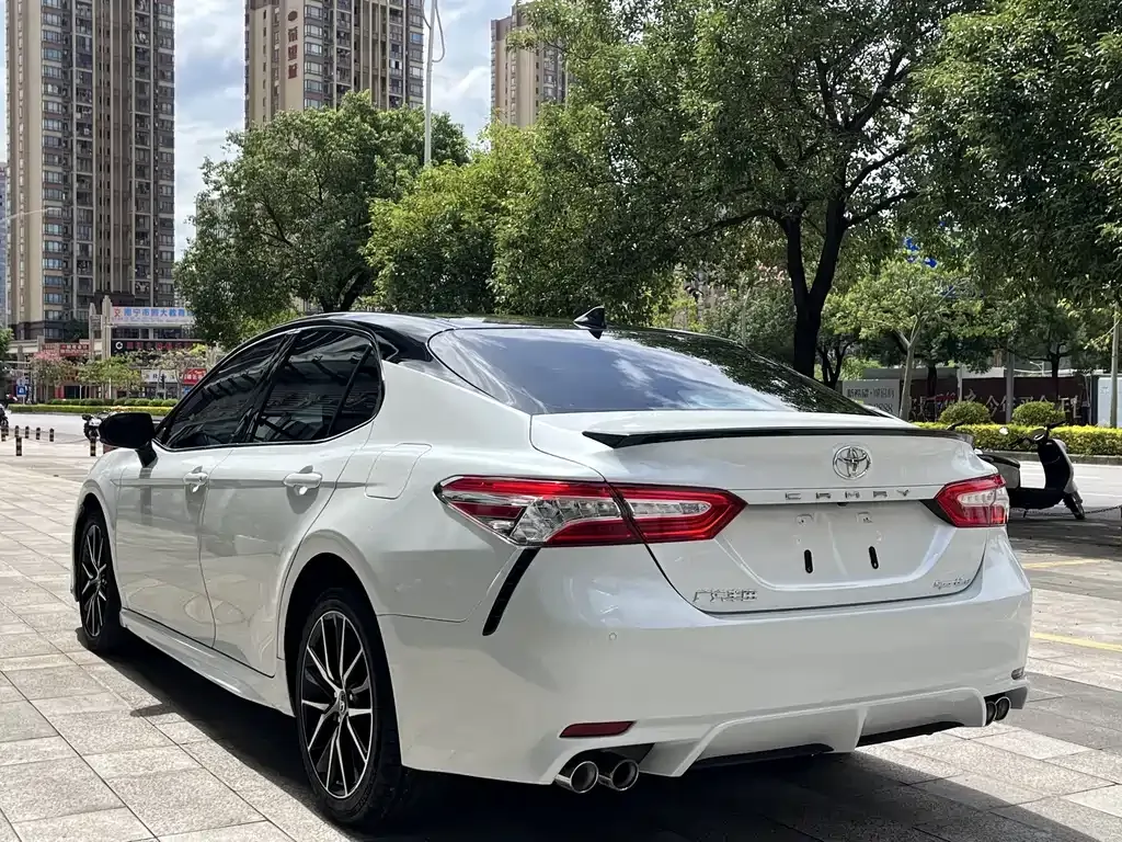 Toyota Camry 2021 из CN, фото 4