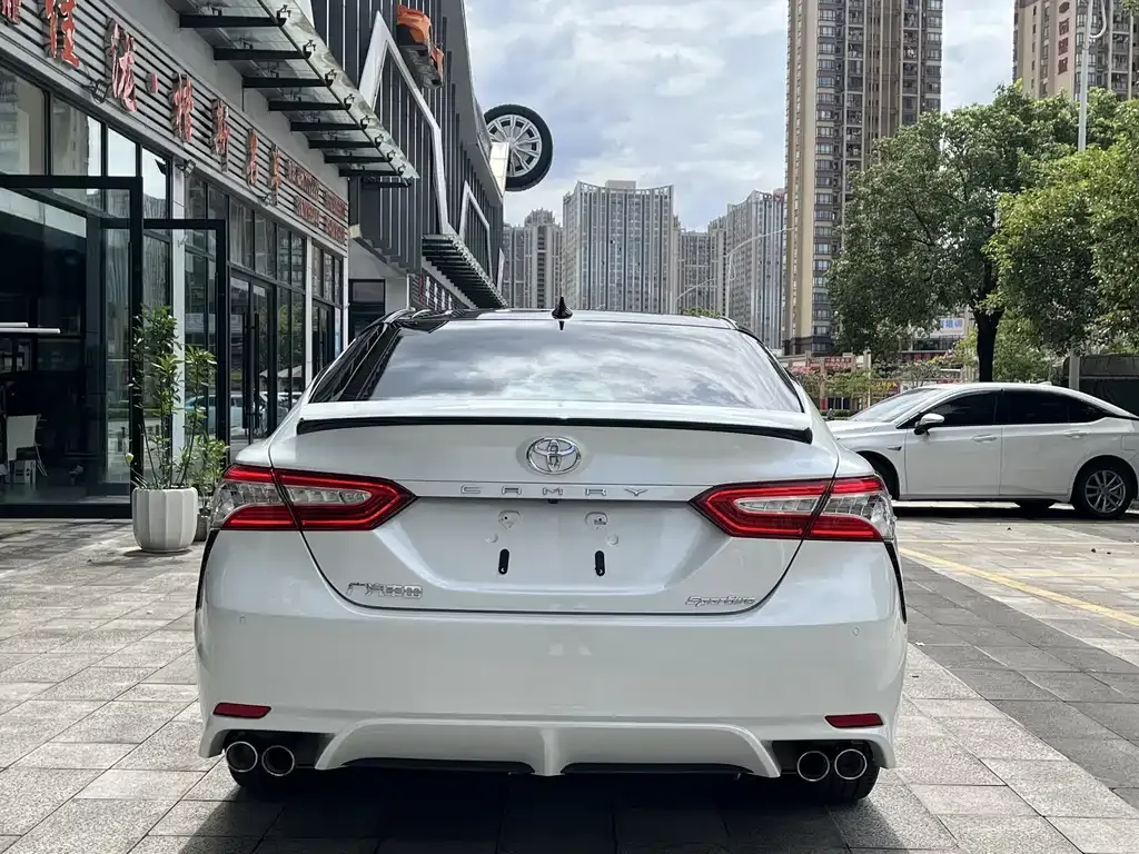 Toyota Camry 2021 из CN, фото 5