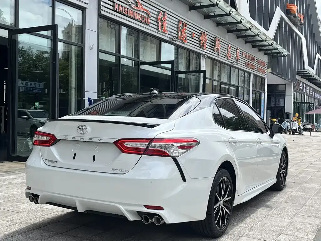 Toyota Camry 2021 из CN, фото 6