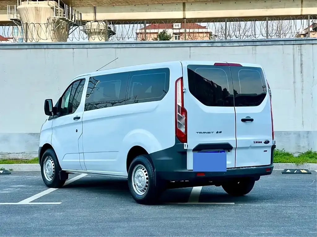 Ford Transit 2022 из CN, фото 3