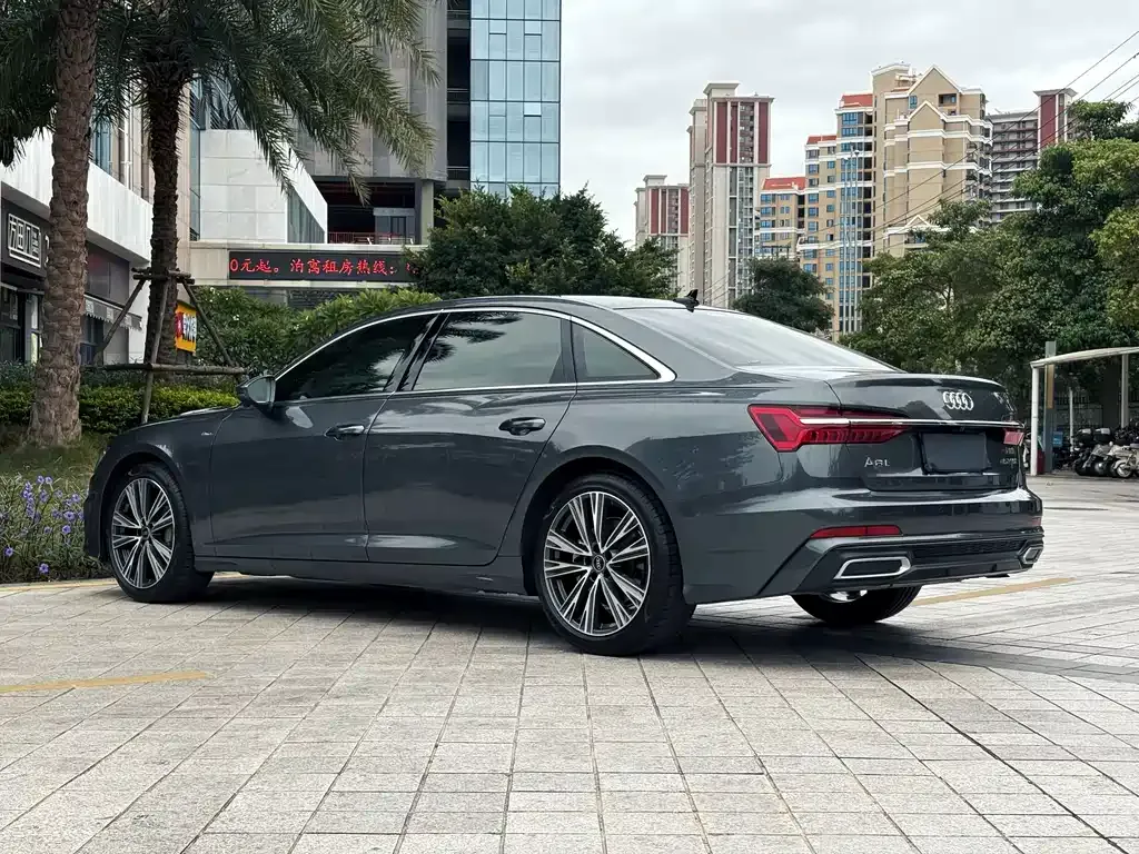 Audi A6L 2022 из CN, фото 6