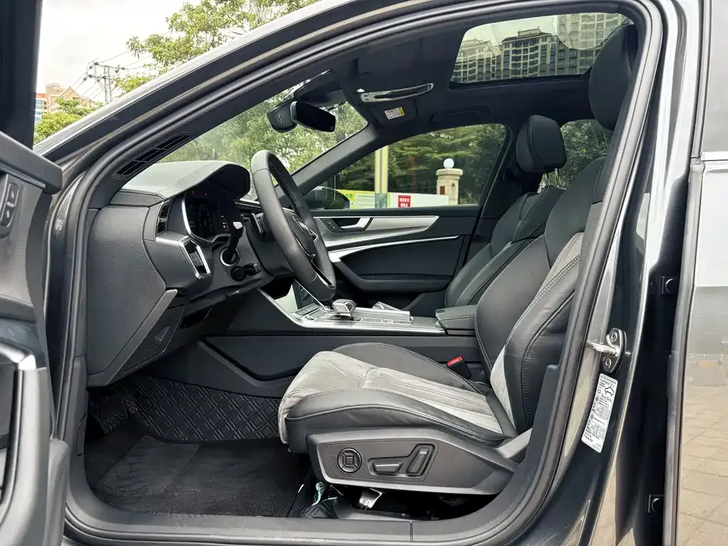 Audi A6L 2022 из CN, фото 7