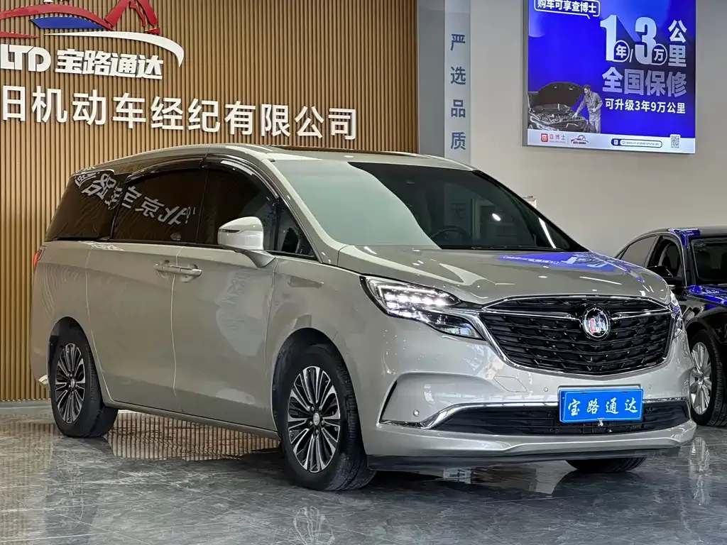 Buick GL8 2022 из CN, фото 3