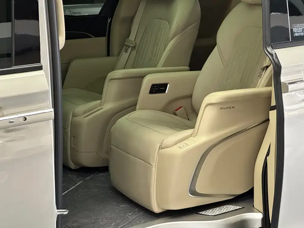 Buick GL8 2022 из CN, фото 8