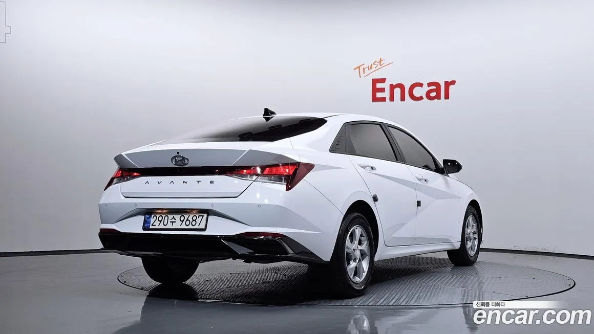 Hyundai AVANTE — фото 2