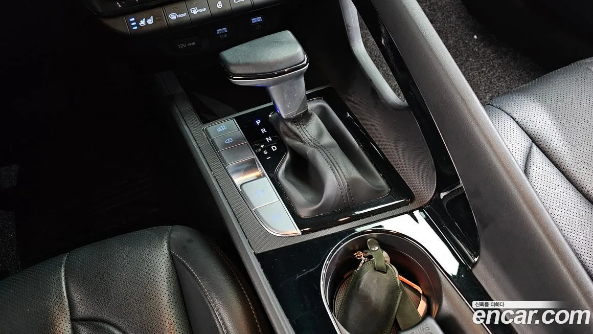 Hyundai AVANTE — фото 9