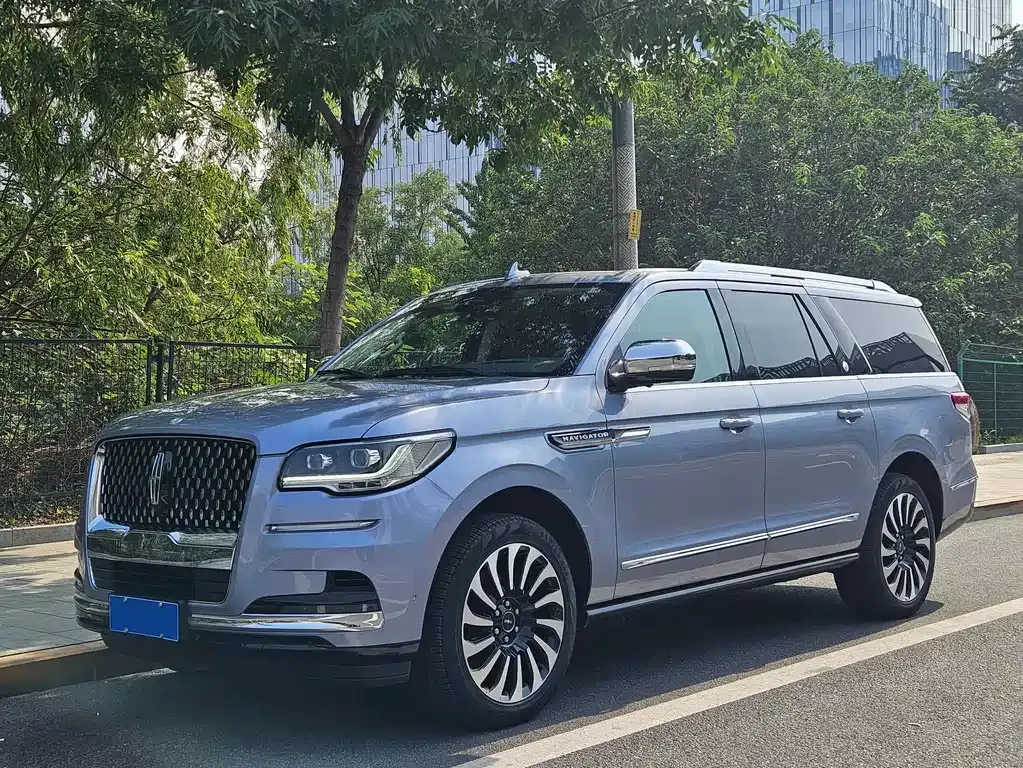 Lincoln Navigator 2024 из CN, фото 1