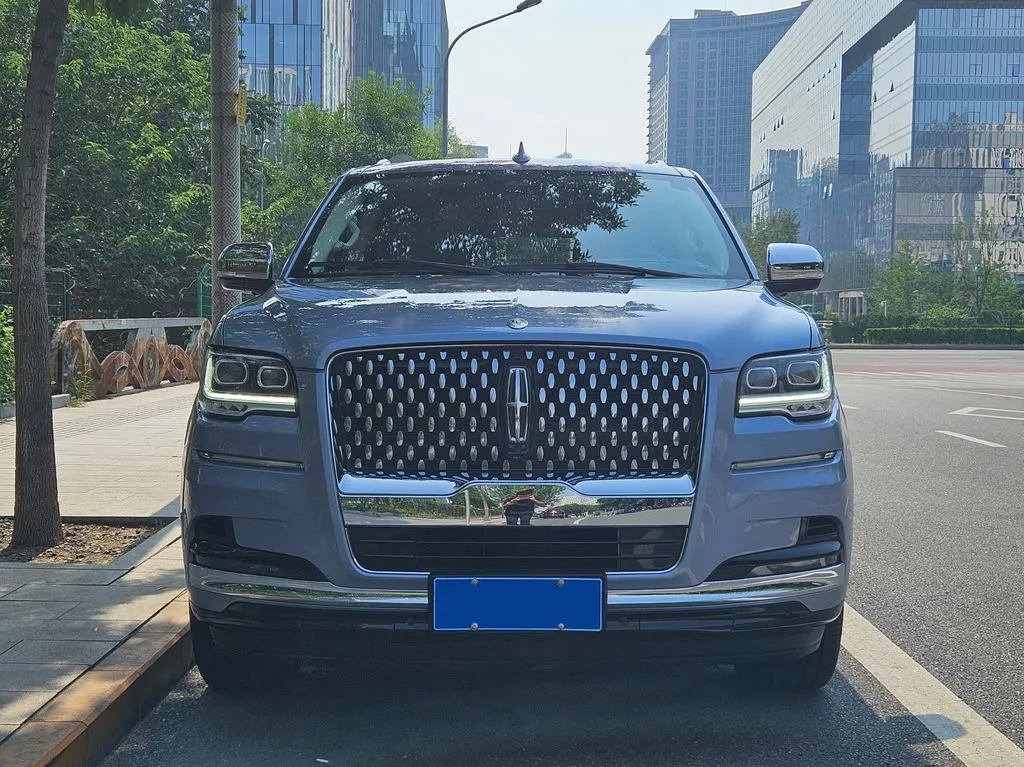 Lincoln Navigator 2024 из CN, фото 4