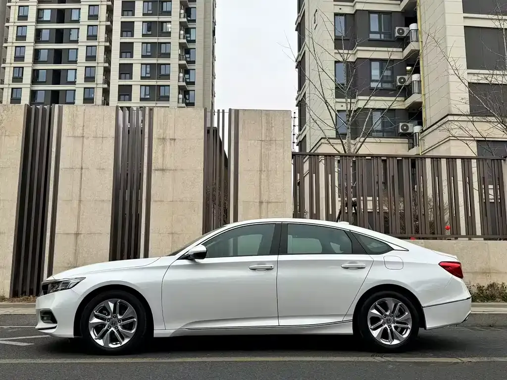 Honda Accord 2021 из CN, фото 8