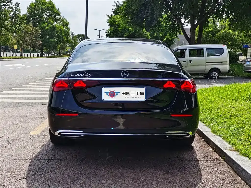 Mercedes-Benz E-Class 2025 из CN, фото 5