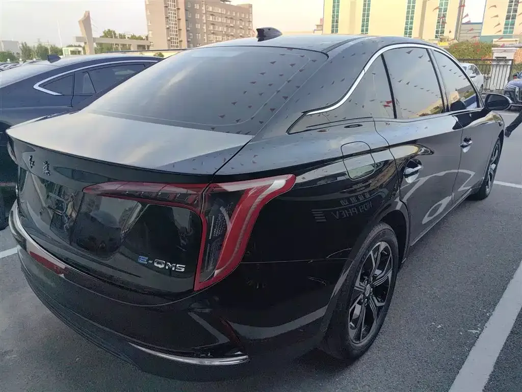 Hongqi E-QM5 2023 из CN, фото 7
