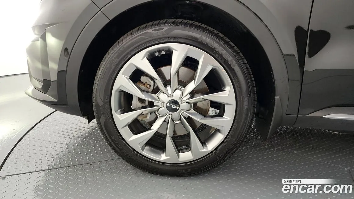 Kia Sorento — фото 5