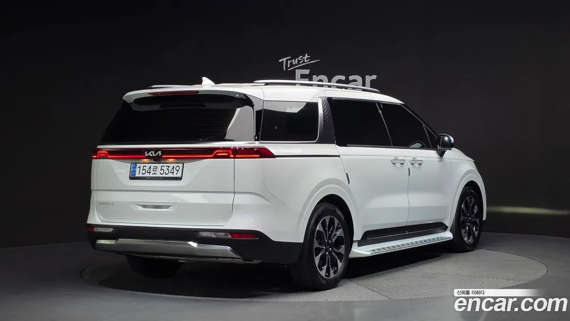 Kia Carnival 2023 из KR, фото 2