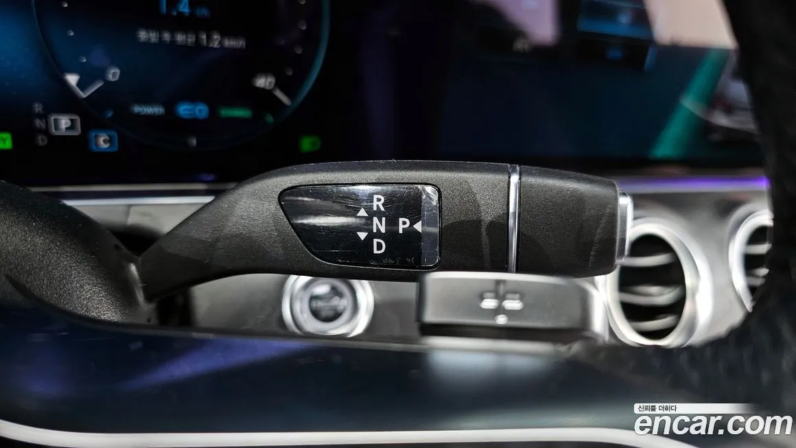 Mercedes-Benz E-Class 2023 из KR, фото 9