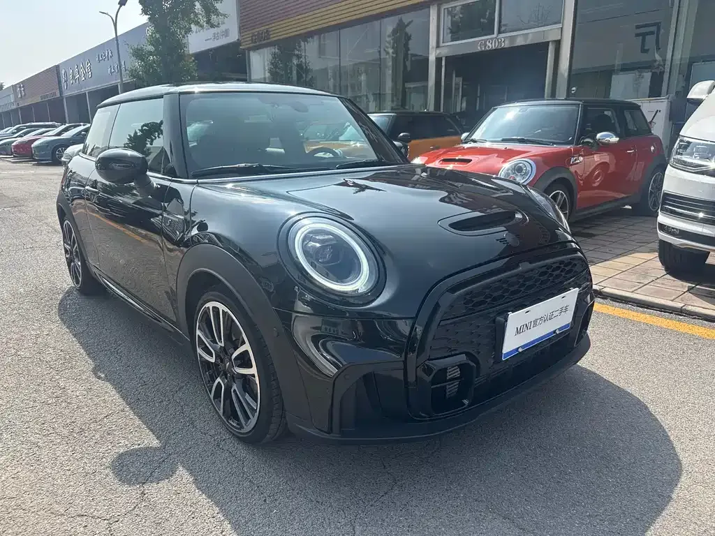 MINI Cooper (3-door) — фото 1