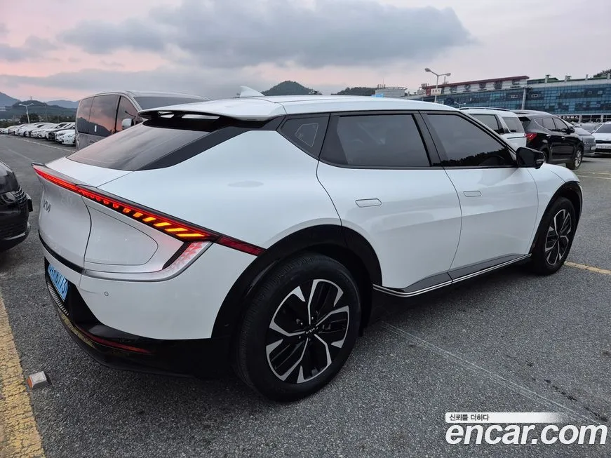 Kia EV6 — фото 6