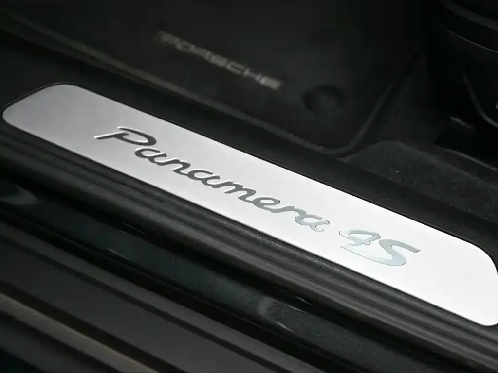 Porsche Panamera — фото 10