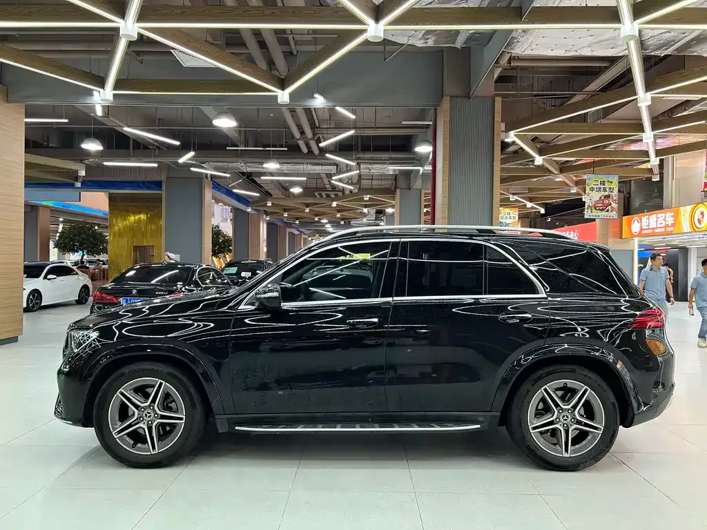 Mercedes-Benz GLE — фото 8