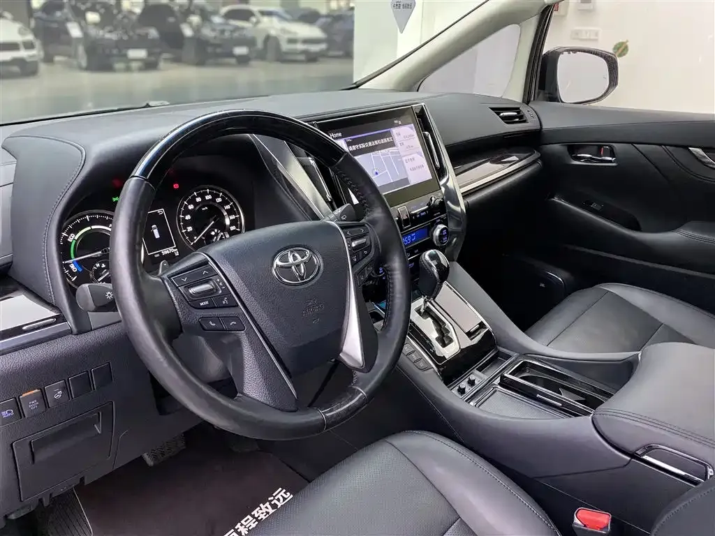 Toyota Vellfire 2022 из CN, фото 5