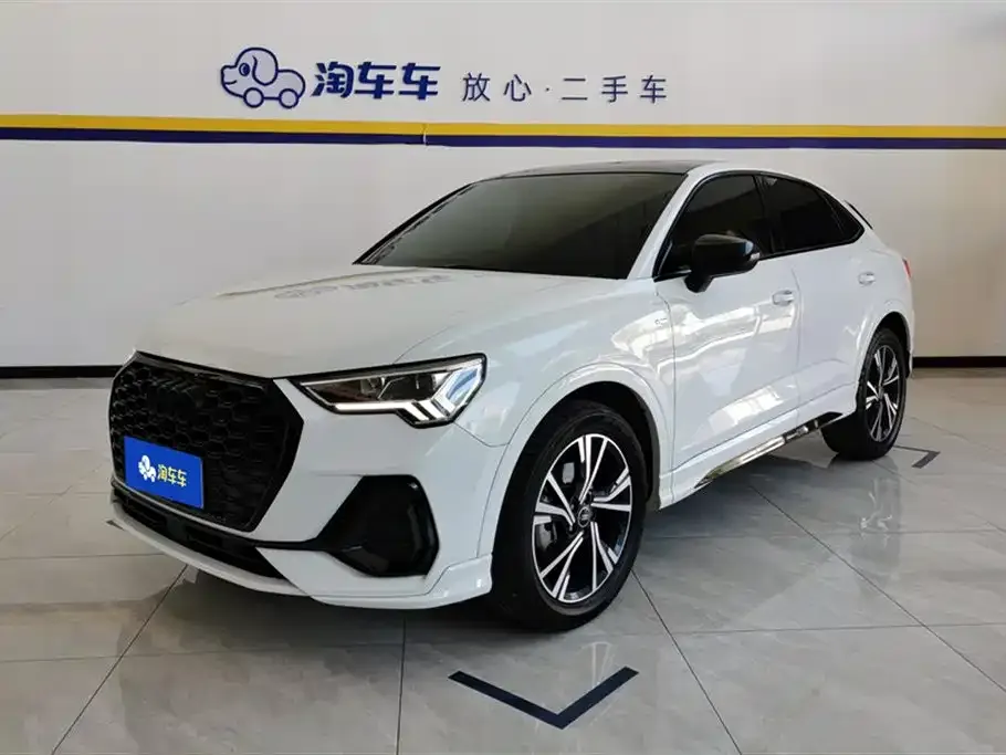 Audi Q3 2023 из CN, фото 1