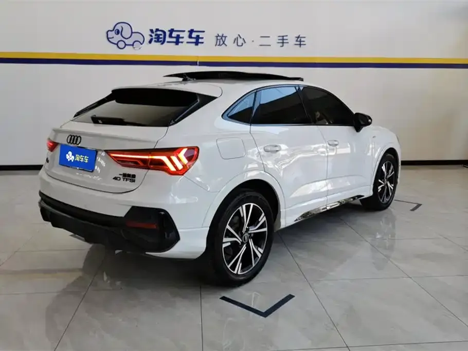 Audi Q3 2023 из CN, фото 3
