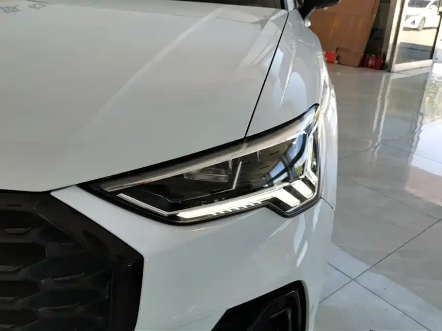 Audi Q3 2023 из CN, фото 5