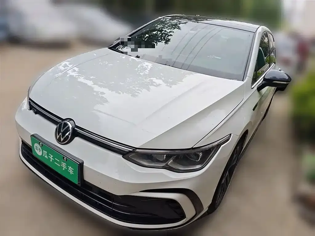 Volkswagen Golf 2023 из CN, фото 1