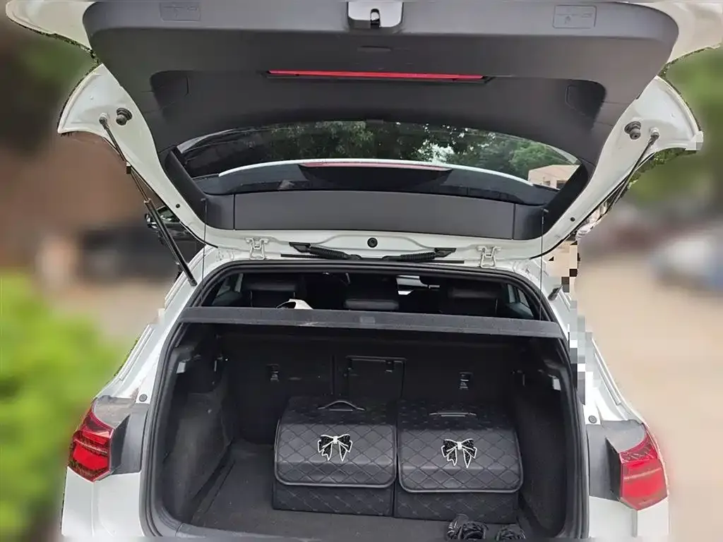 Volkswagen Golf 2023 из CN, фото 10