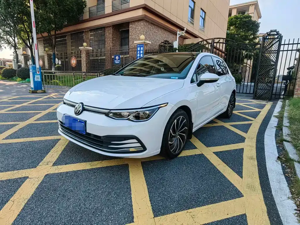 Volkswagen Golf 2021 из CN, фото 1