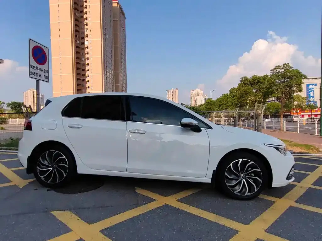 Volkswagen Golf 2021 из CN, фото 8