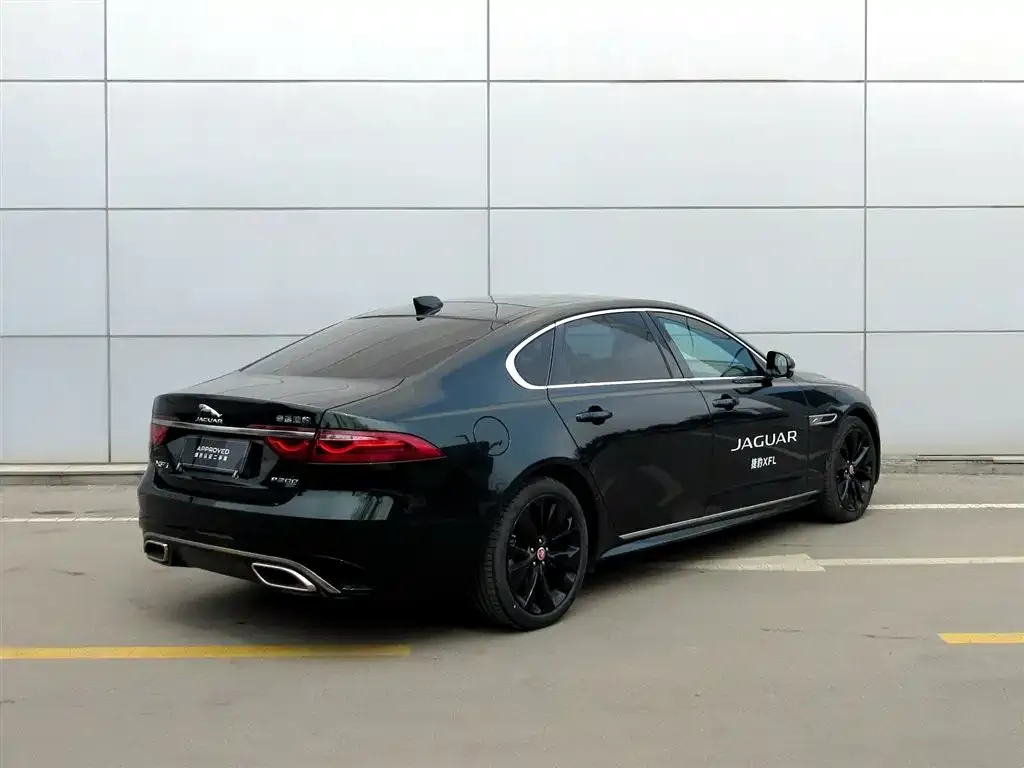 Jaguar XFL — фото 2