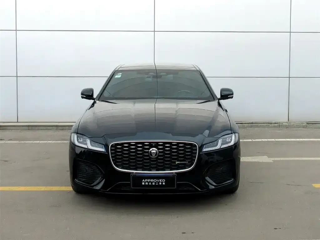 Jaguar XFL — фото 3