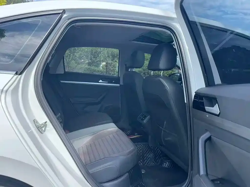 Volkswagen Lavida 2023 из CN, фото 9
