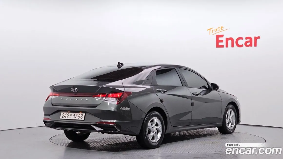 Hyundai AVANTE — фото 2