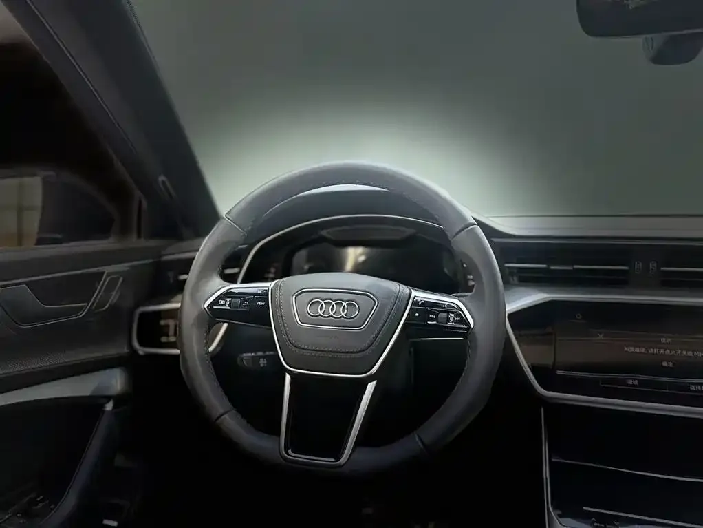 Audi A6L — фото 10