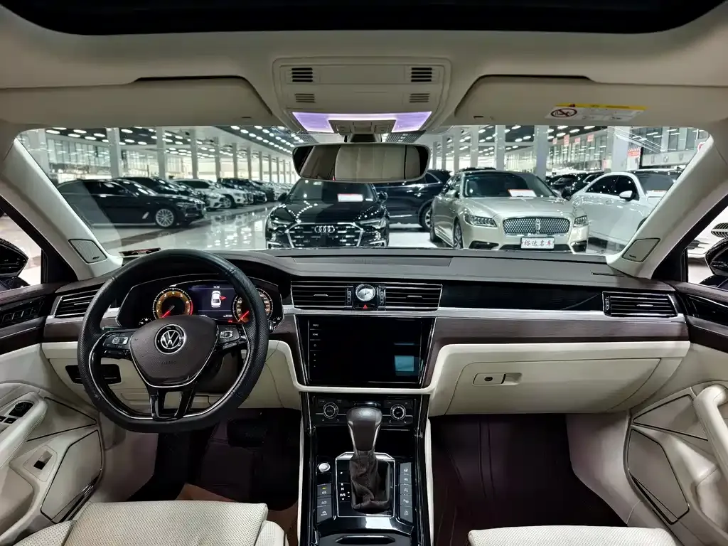 Volkswagen Phideon 2022 из CN, фото 4
